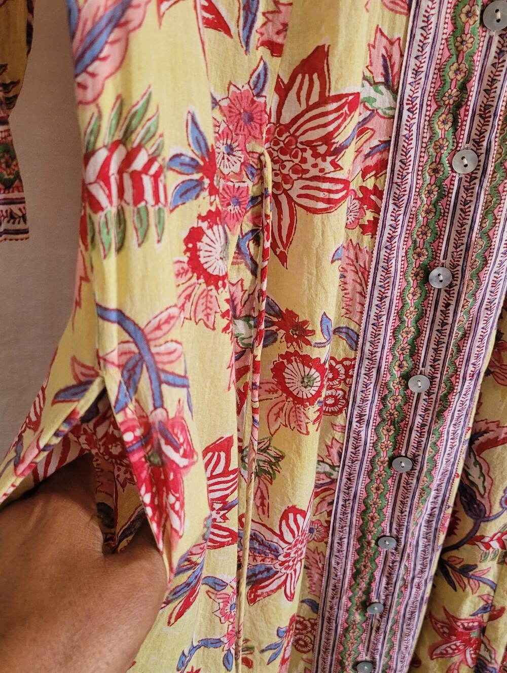 LALA Fashion.. Floral Button-Front Maxi Dress in Yellow and Pink 100% Cotton - Picture 5 of 8